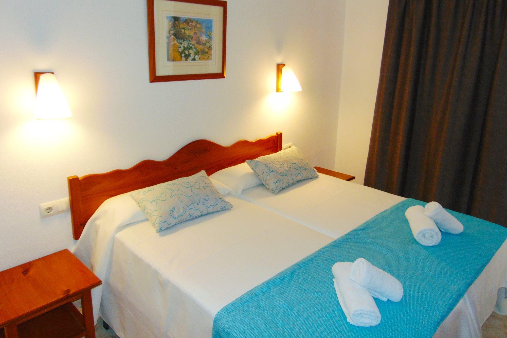 Apartamentos Moon Dreams Cabo De Banos Cala'N Blanes  Luaran gambar