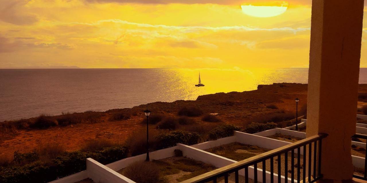 Apartamentos Moon Dreams Cabo De Banos Cala'N Blanes  Luaran gambar